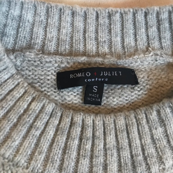 Romeo & Juliet Couture Sweater in Floral - Picture 3 of 5